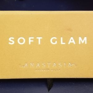 Anastasia Beverly Hills ABH Soft Glam Eyeshadow Palette New